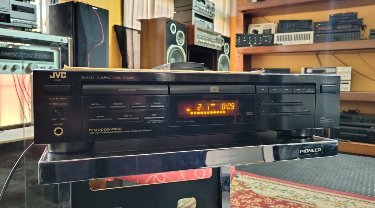 jvc-xlv252